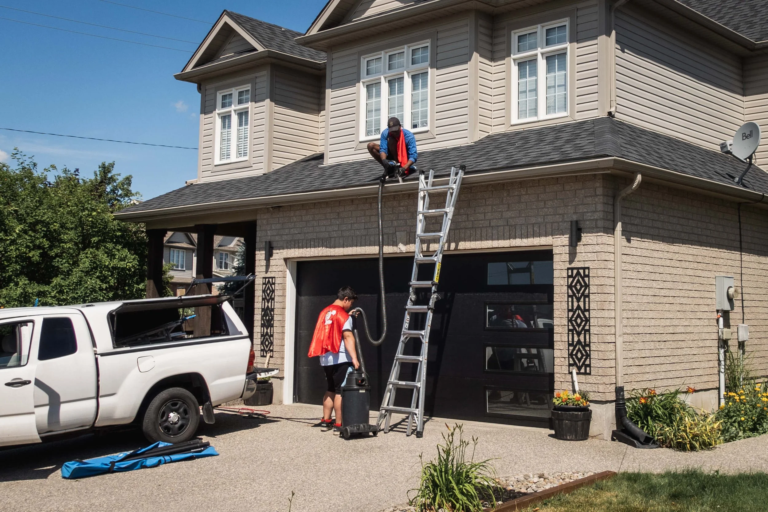Residential gutter cleaning crew in Kitchener-Waterloo